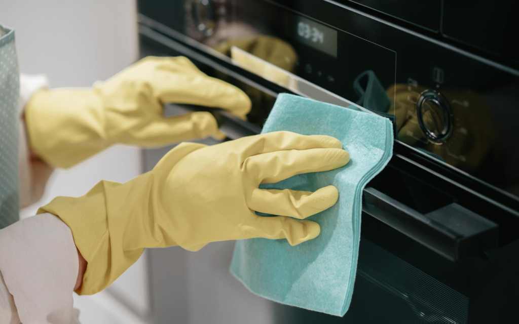 kitchen appliance cleaning